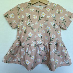 Kinder-T-Shirt «Edelweiss» mit Rüsche in Grösse 98, Apricot
